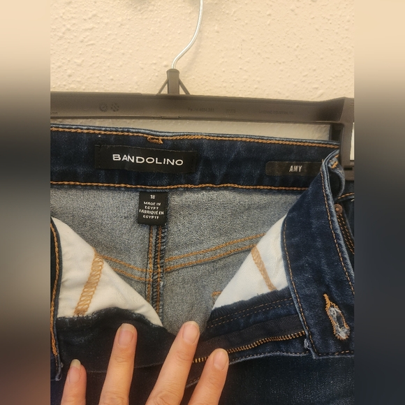 Bandolino Straightleg Jeans - Picture 3 of 3